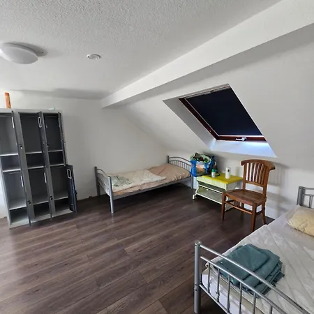 Montage Und Zu Vermieten In Apartment Oberhausen (North Rhine-Westphalia)