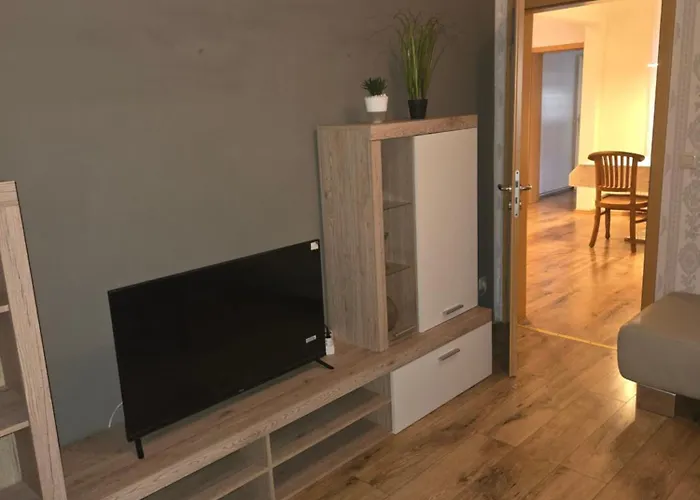 Apartment Montage Und Zu Vermieten In Oberhausen (North Rhine-Westphalia)