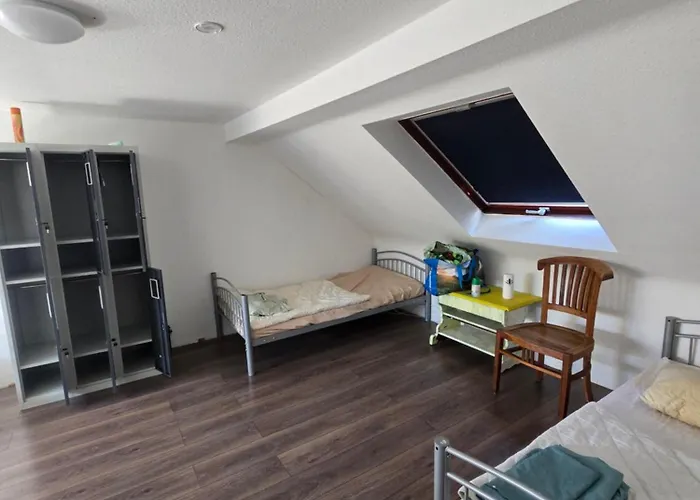 Montage Und Zu Vermieten In Apartment Oberhausen (North Rhine-Westphalia)